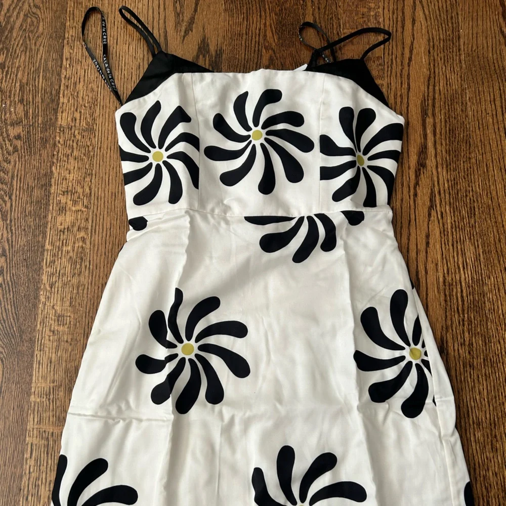NWT • Cala de la cruz Rocha dress - medium! - Picture 3 of 11